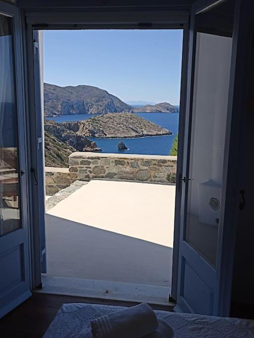 에르무폴리 C & C _ Cycladic House With Endless Sea View 빌라 외부 사진