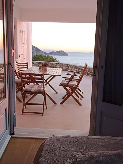 에르무폴리 C & C _ Cycladic House With Endless Sea View 빌라 외부 사진